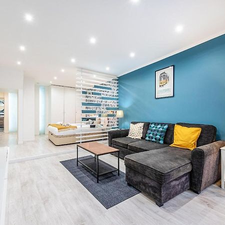 GuestReady - Madalena Charming Long Studio Apartment Lisbon Bagian luar foto